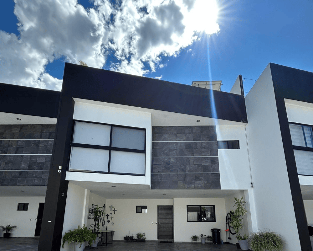 Casa Residencial Cerca del American School