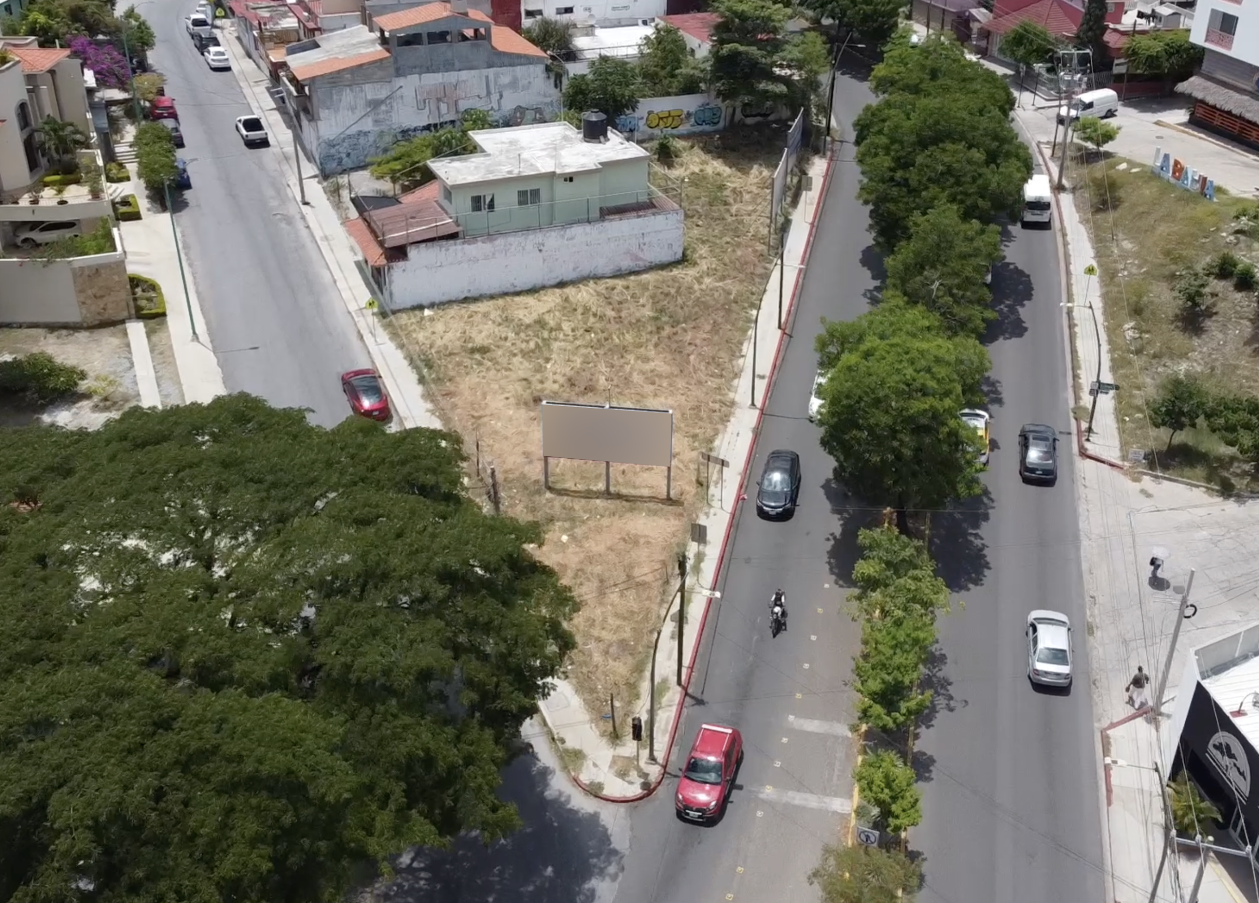 Terreno en esquina sobre el Libramiento Sur Poniente, Tuxtla